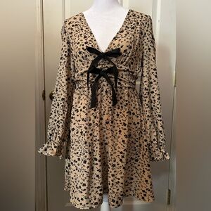 Ditsy Floral Print Short Dress with Black Bows Size Small